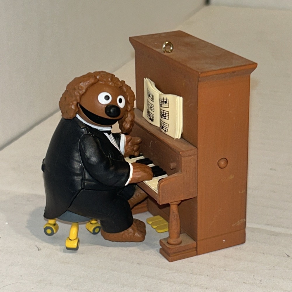 The Muppets - Rowlf hallmark ornament 2013 Sound Works Disney